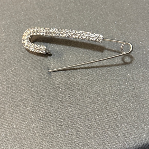 Silver Rhinestone Safety Pin Brooch - Picture 9 of 9